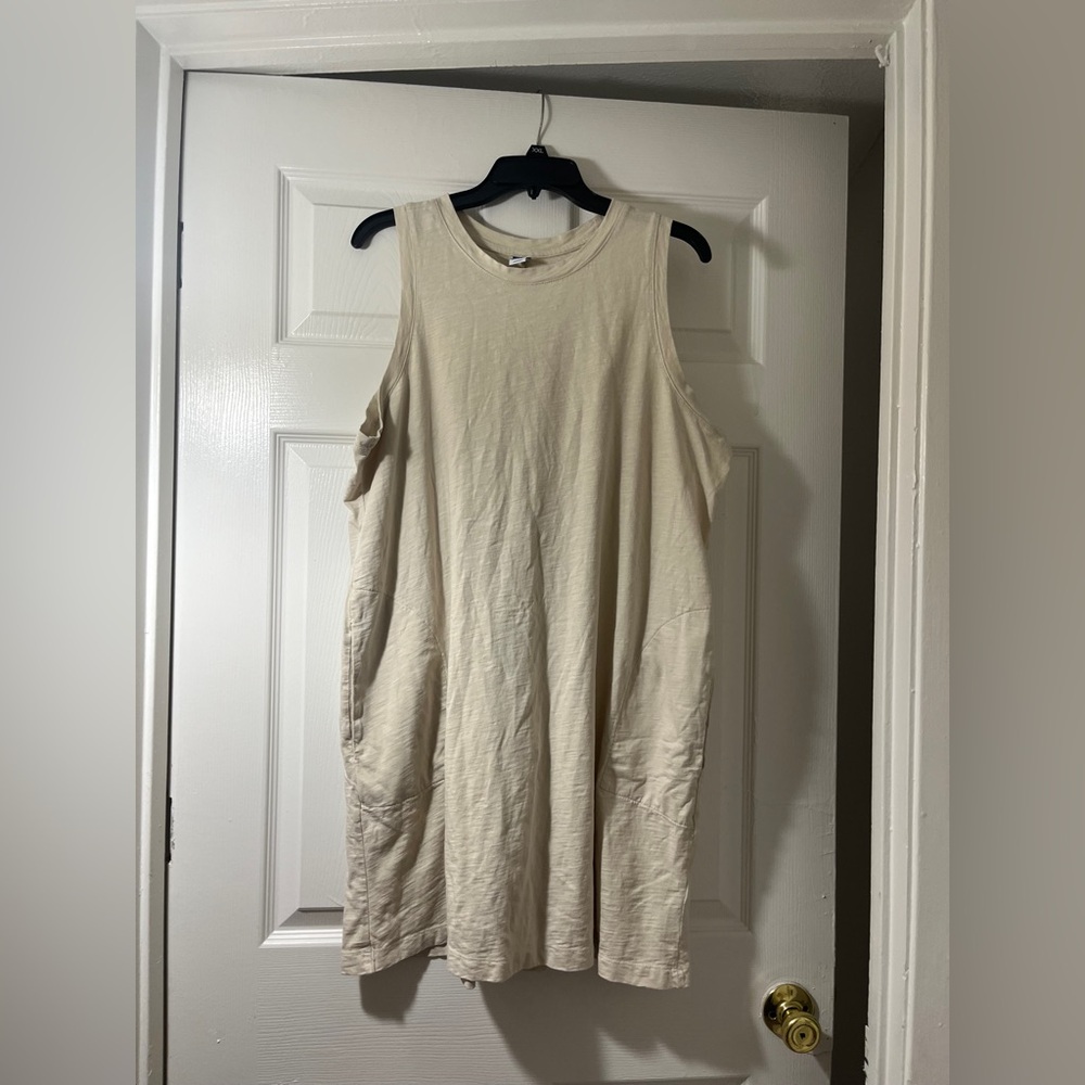Old Navy Cream‎ Sleeveless Dress